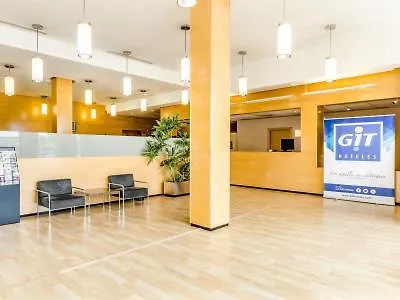 Yit Ciudad De Отель