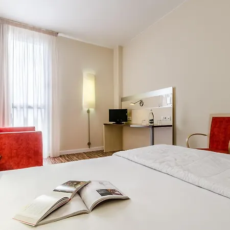 Ξενοδοχείο Yit Ciudad De 3*