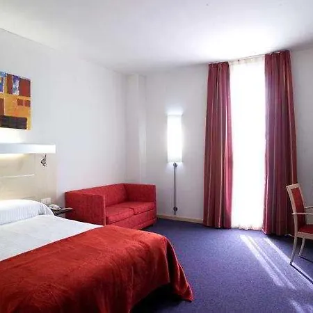 Yit Ciudad De 3*