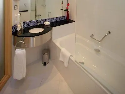 Yit Ciudad De 호텔 3*
