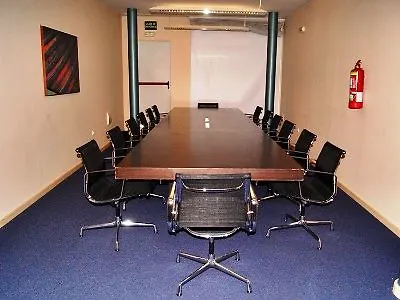 Hotel Yit Ciudad De